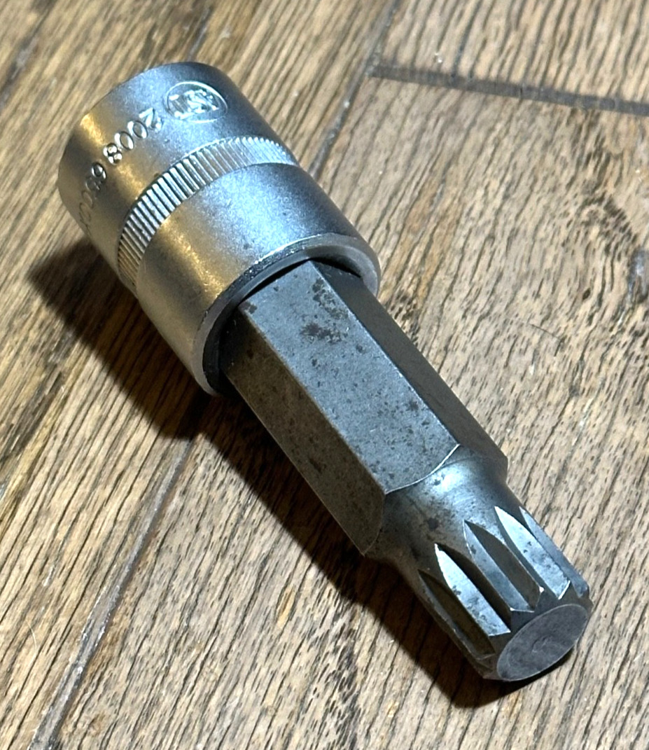 AST Tools 18mm TRIPLE Square Spline Bit Driver Socket 1/2″ VW Rear Axle Bolt