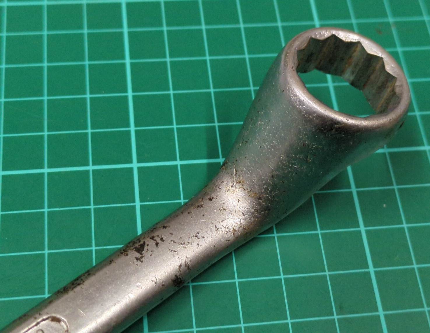 Vintage ELORA No.110 25/32″ x 3/4″ AF Offset Ring Spanner, Made In Germany