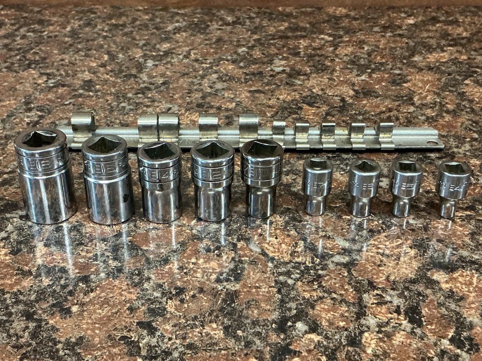 Snap-On Tools Inverted Torx Socket (Set Of 9) E4-E18 + 1 mac socket – b4