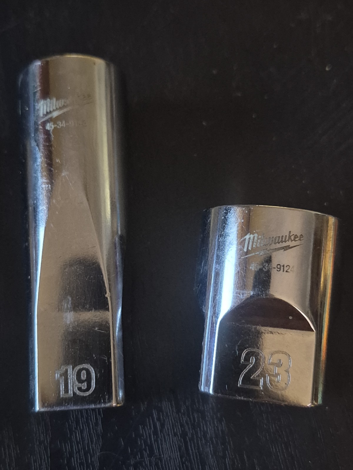 11-Milwaukee 1/2 sockets