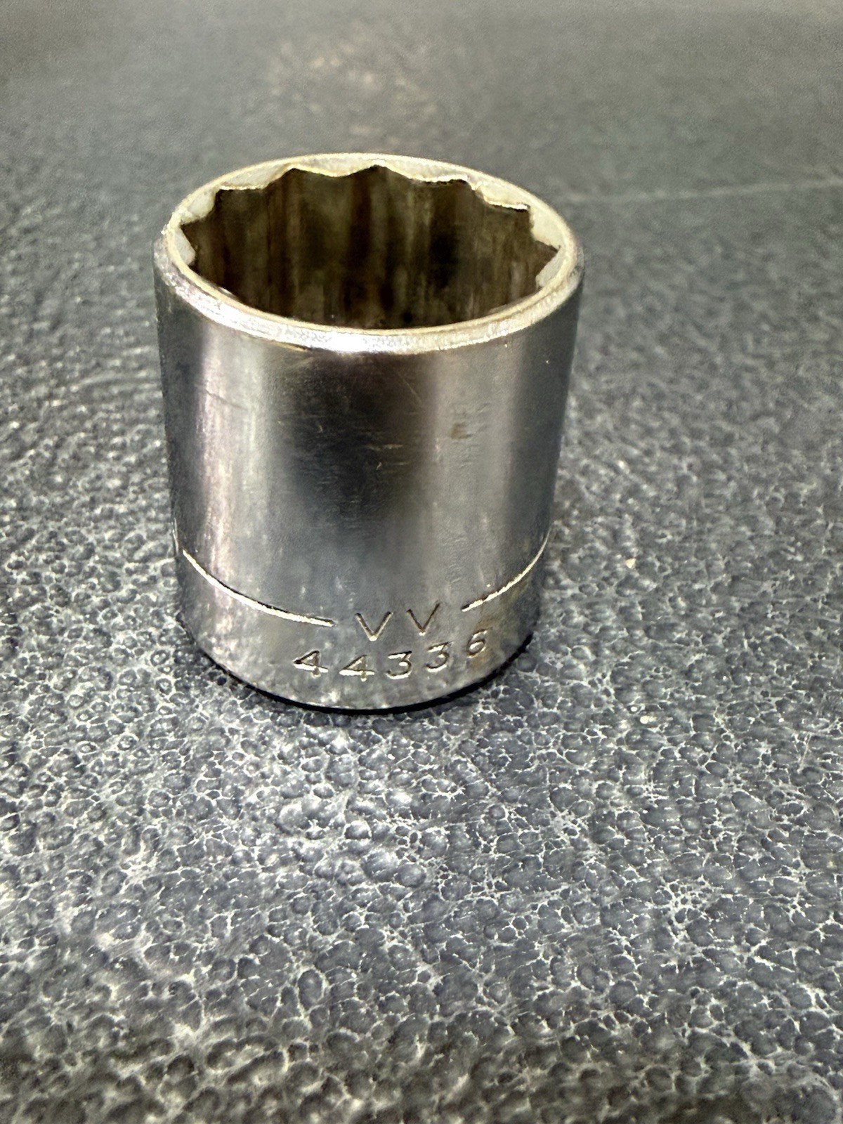 Vtg 11/16″ Craftsman VV-Series PN 44336 3/8″ Drive 12-Point Socket USA Made NOS