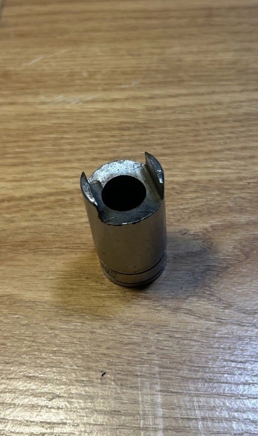 Snap On Tools – 3/8″ Drive Chrome Flange Axle Speed Nut Socket, # B1357