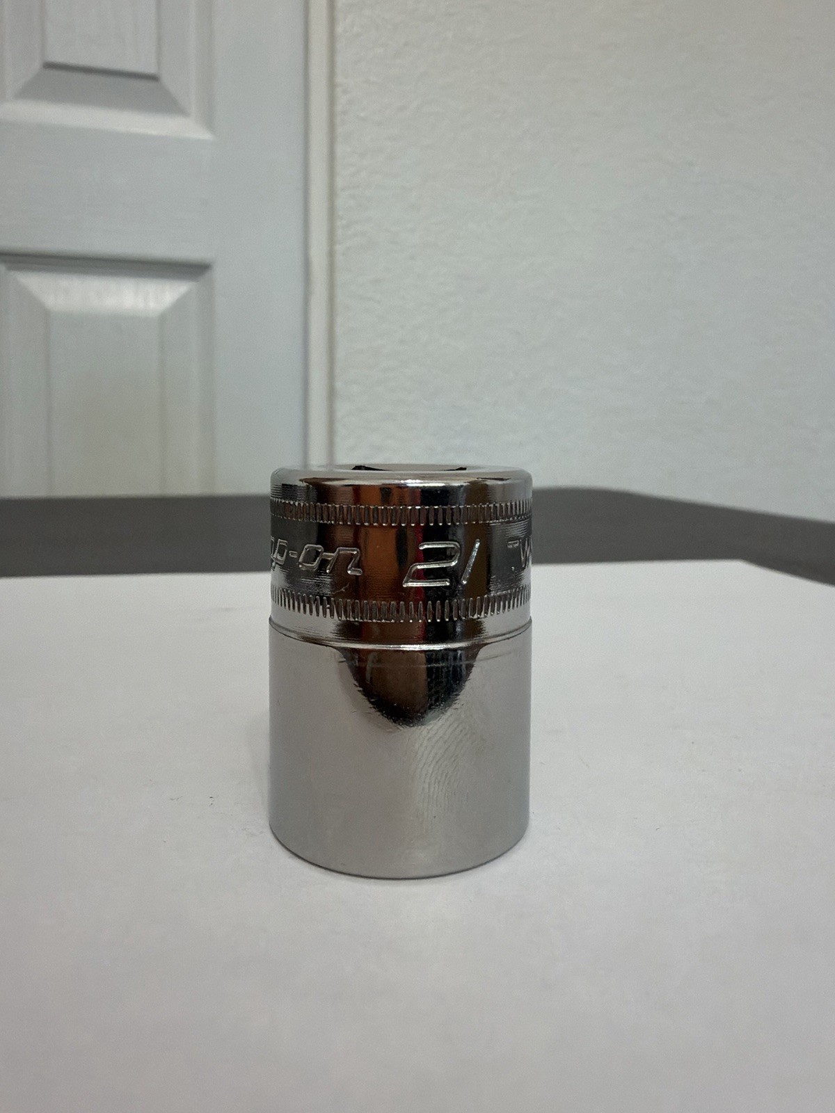 Snap-on Tools 1/2″ Drive 21mm Metric Shallow Chrome 6 Point Socket TWM21 USA