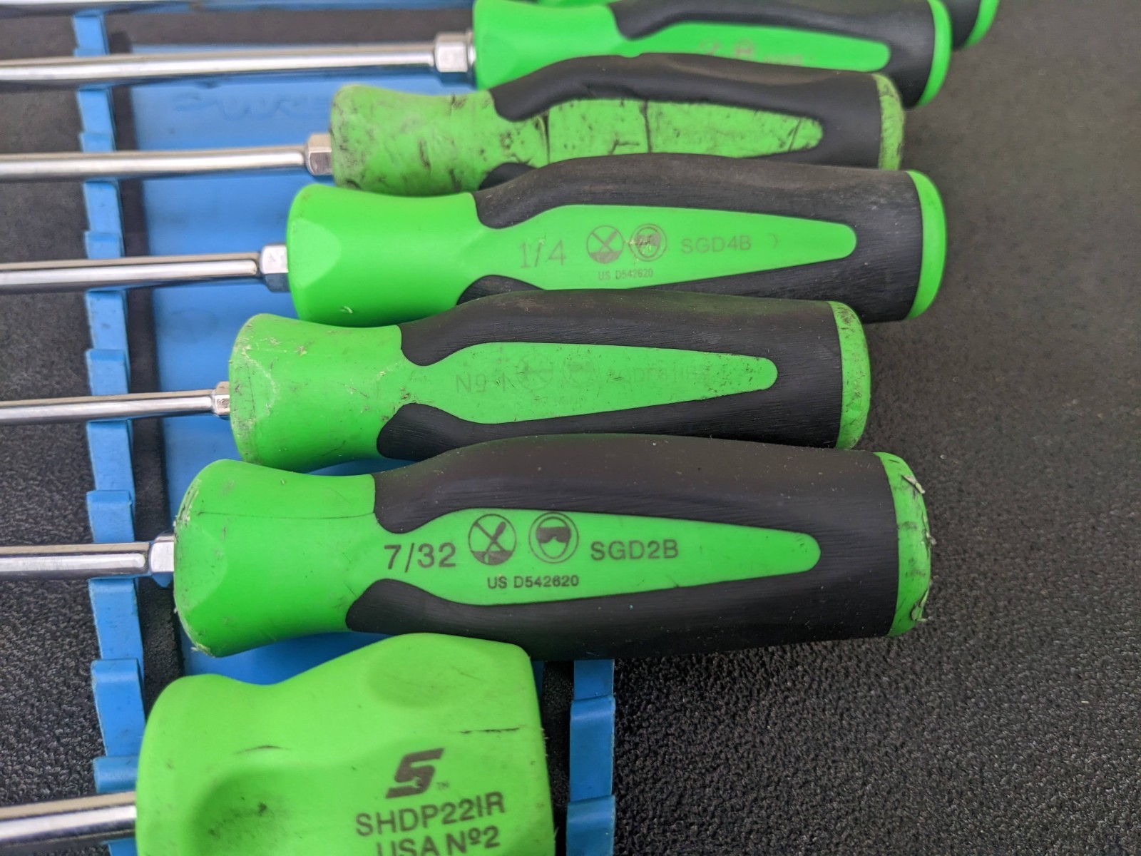#bm480 Snap-On Tools GREEN 8 Piece Soft Grip Screwdriver Set SGDX80BG