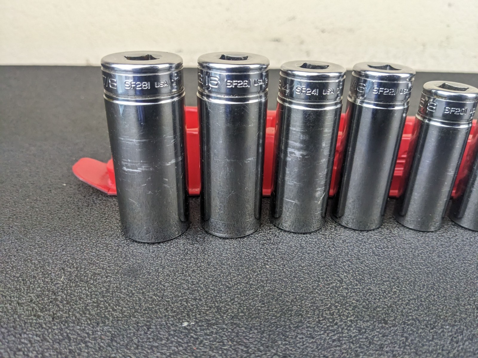 #bm187 Snap-on Tools USA 3/8″ Drive SAE 12 Point Deep Chrome Socket Set 211SFY