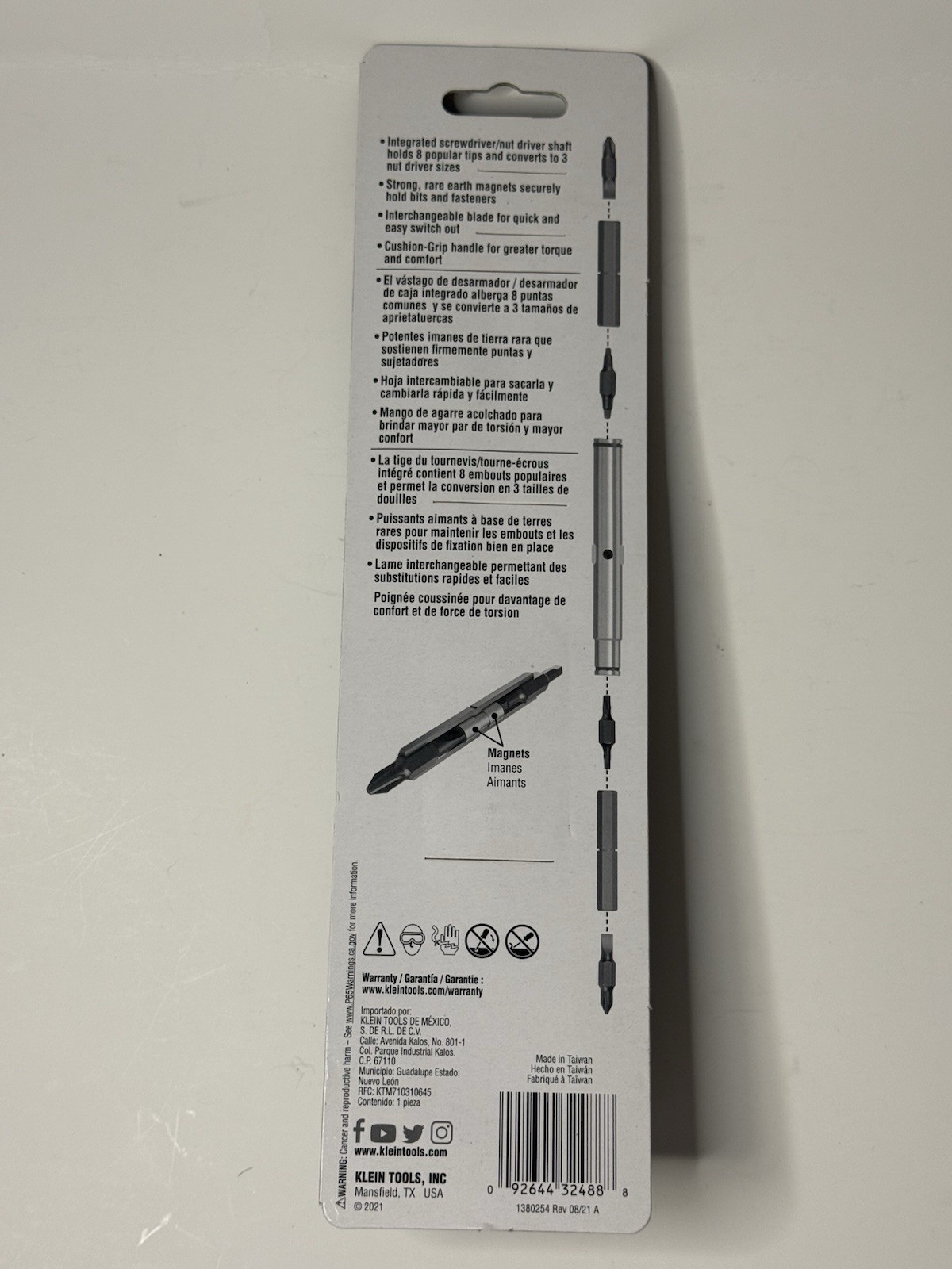 New! Klein Pro 11-in-1 Magnetic Flip Screwdriver/ Nut driver #32500MAG