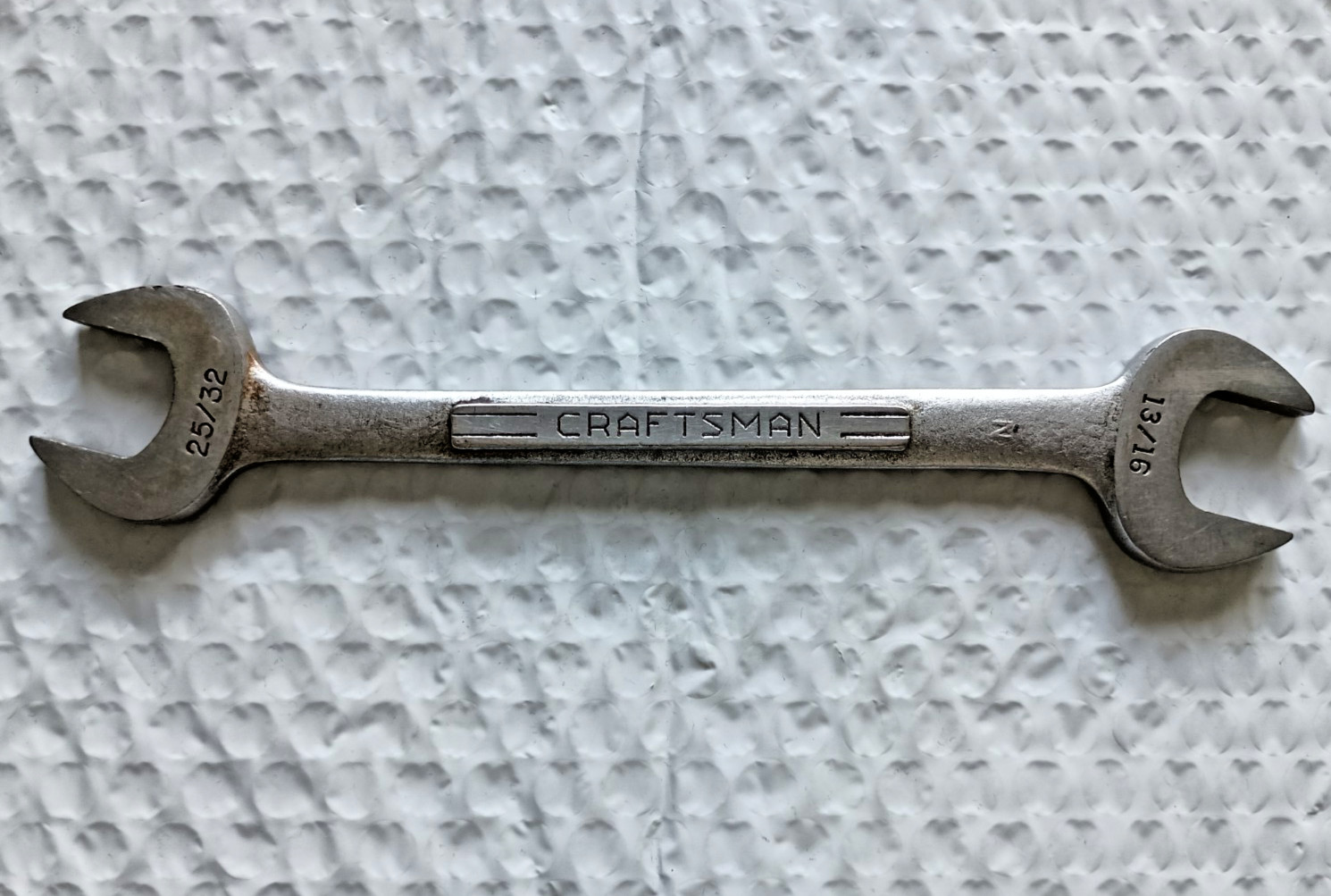CRAFTSMAN TOOLS USA V SERIES, 25/32″ x 13/16″ DOUBLE OPEN-END WRENCH, 8.5″ LONG.