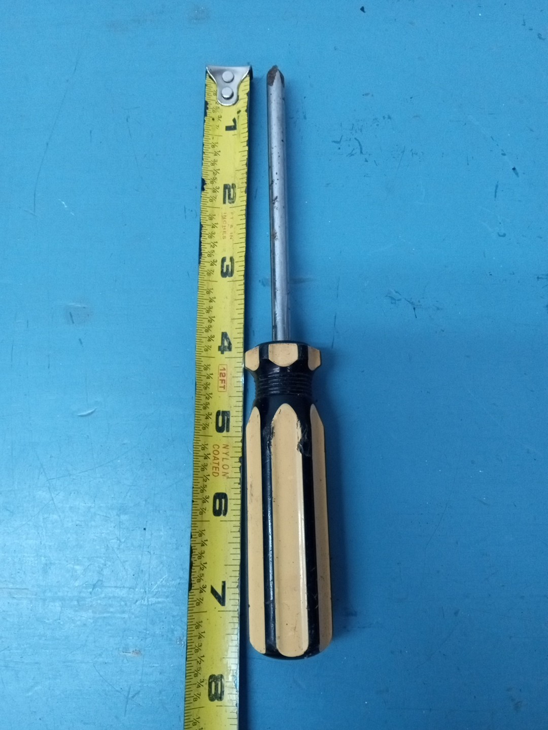 Unbranded Vintage Black & Yellow Handled Philips Screwdriver (LL)