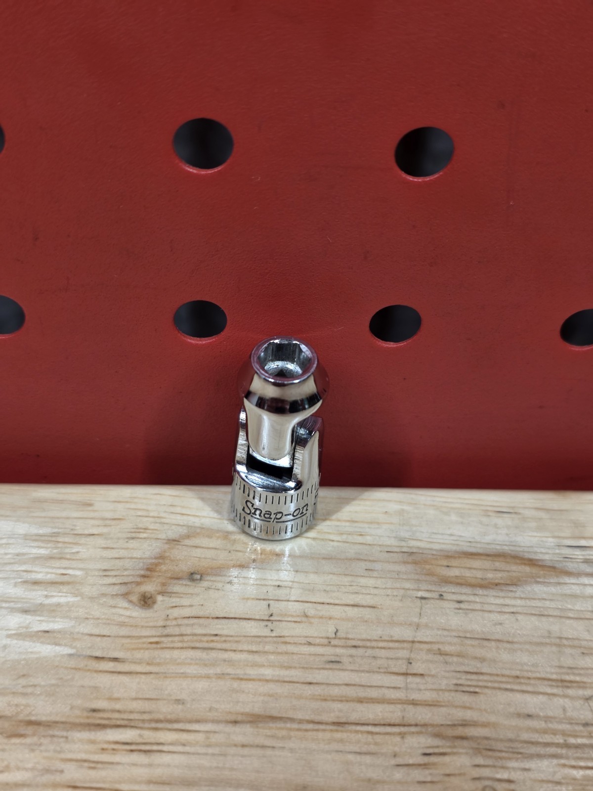 Snap-on TMUSM5.5 5.5mm 1/4″ Drive 6-Point Shallow Chrome Universal Swivel Socket