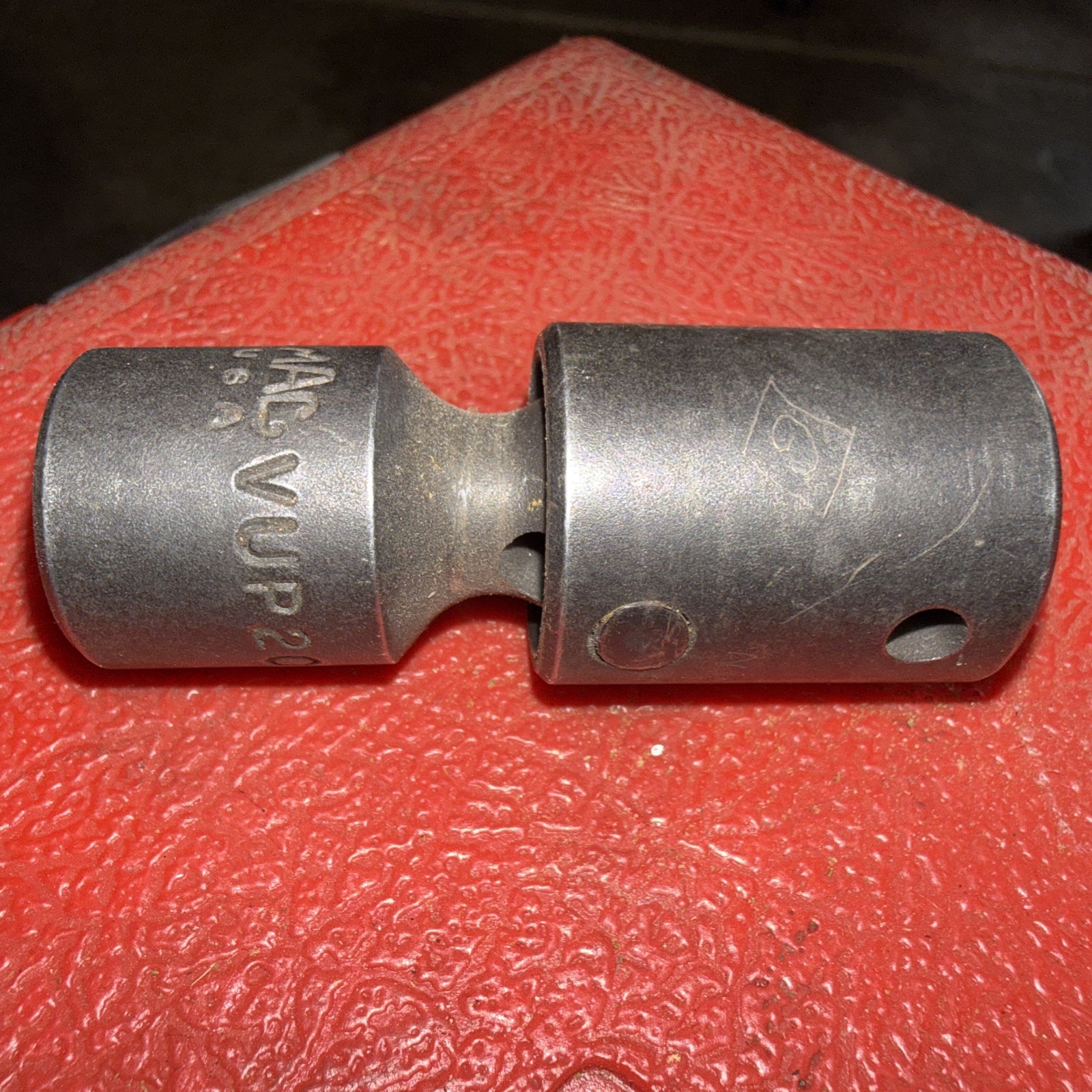 Mac Tools VUP202R 1/2-inch Square Drive 12Point 5/8-inch Universal Impact Socket