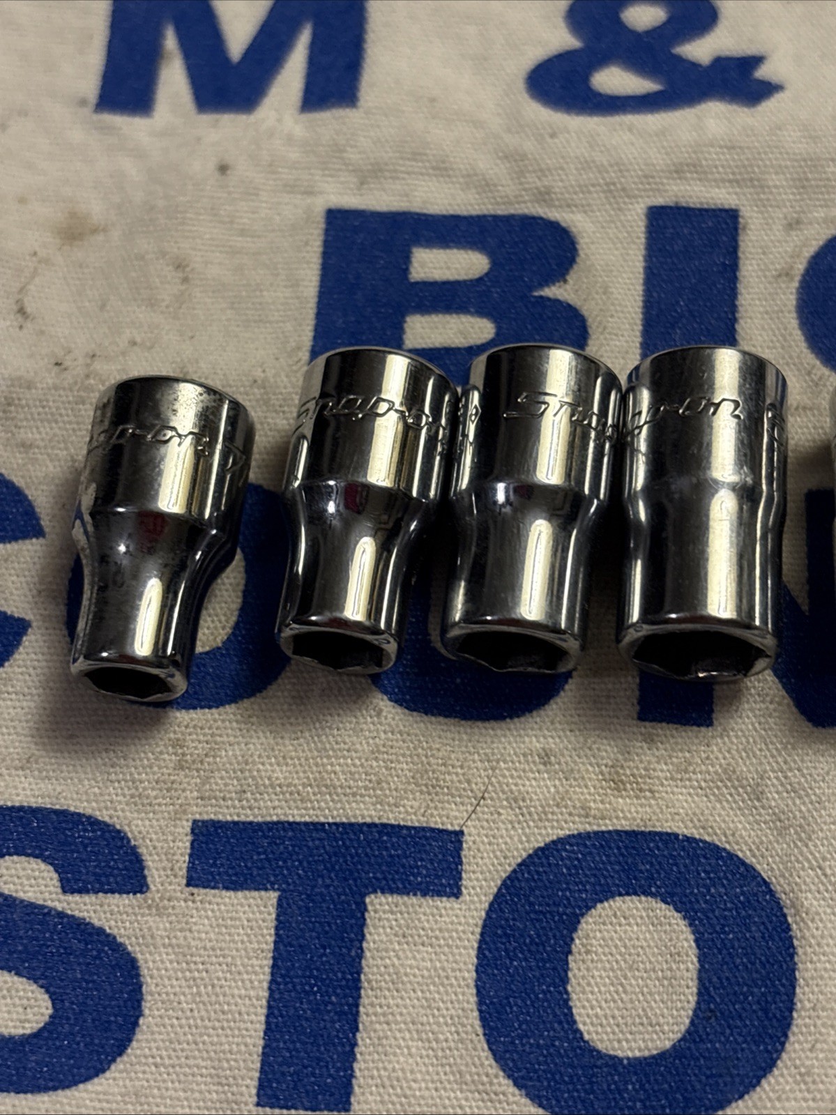 Snap-on Tools USA 1/4″ Drive 9pc SAE Shallow 6pt Chrome Socket Set 110TMY