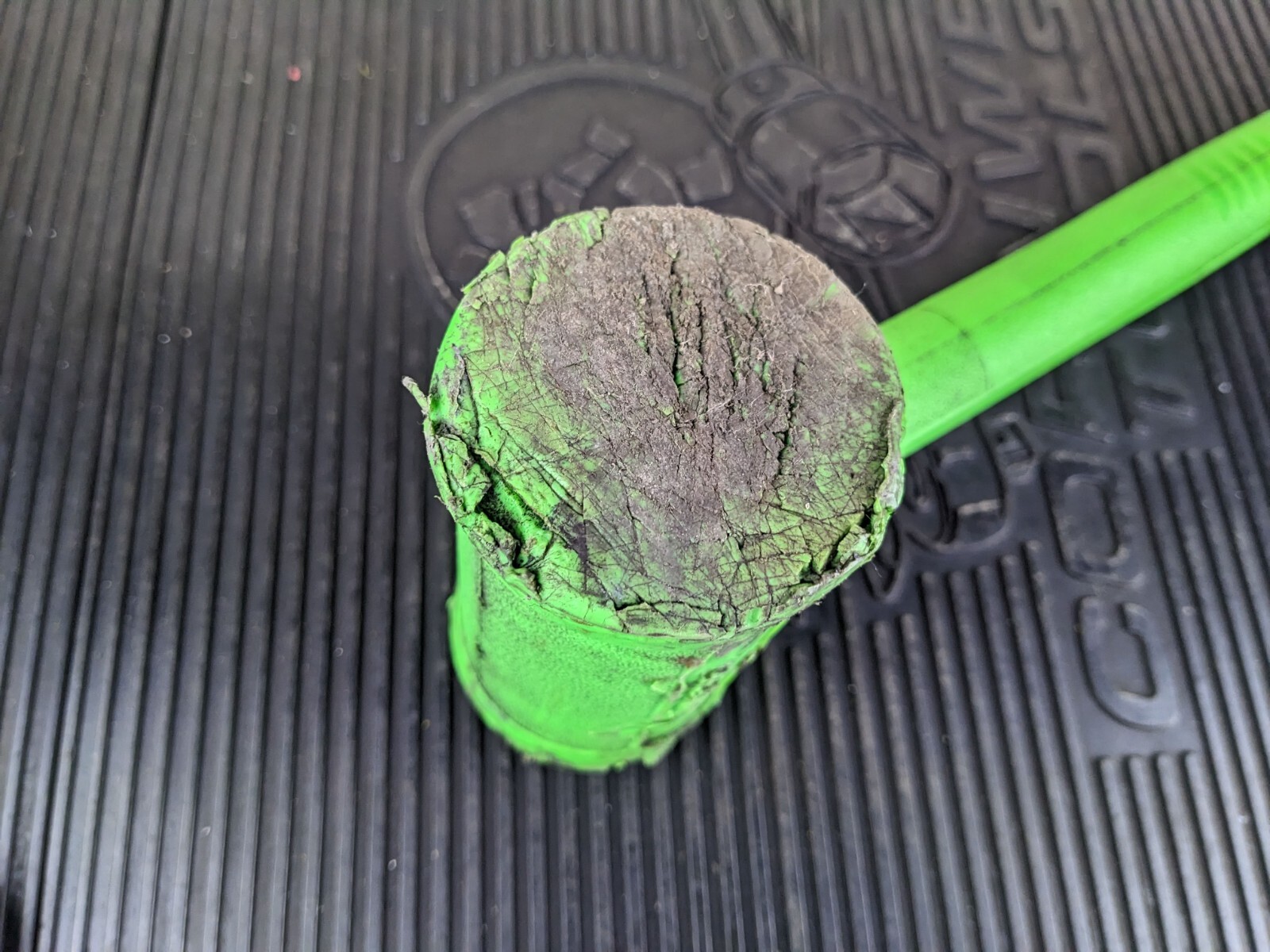 #as285 Snap-On HBFE48 Dead Blow 48-Ounce Soft Grip Hammer Green