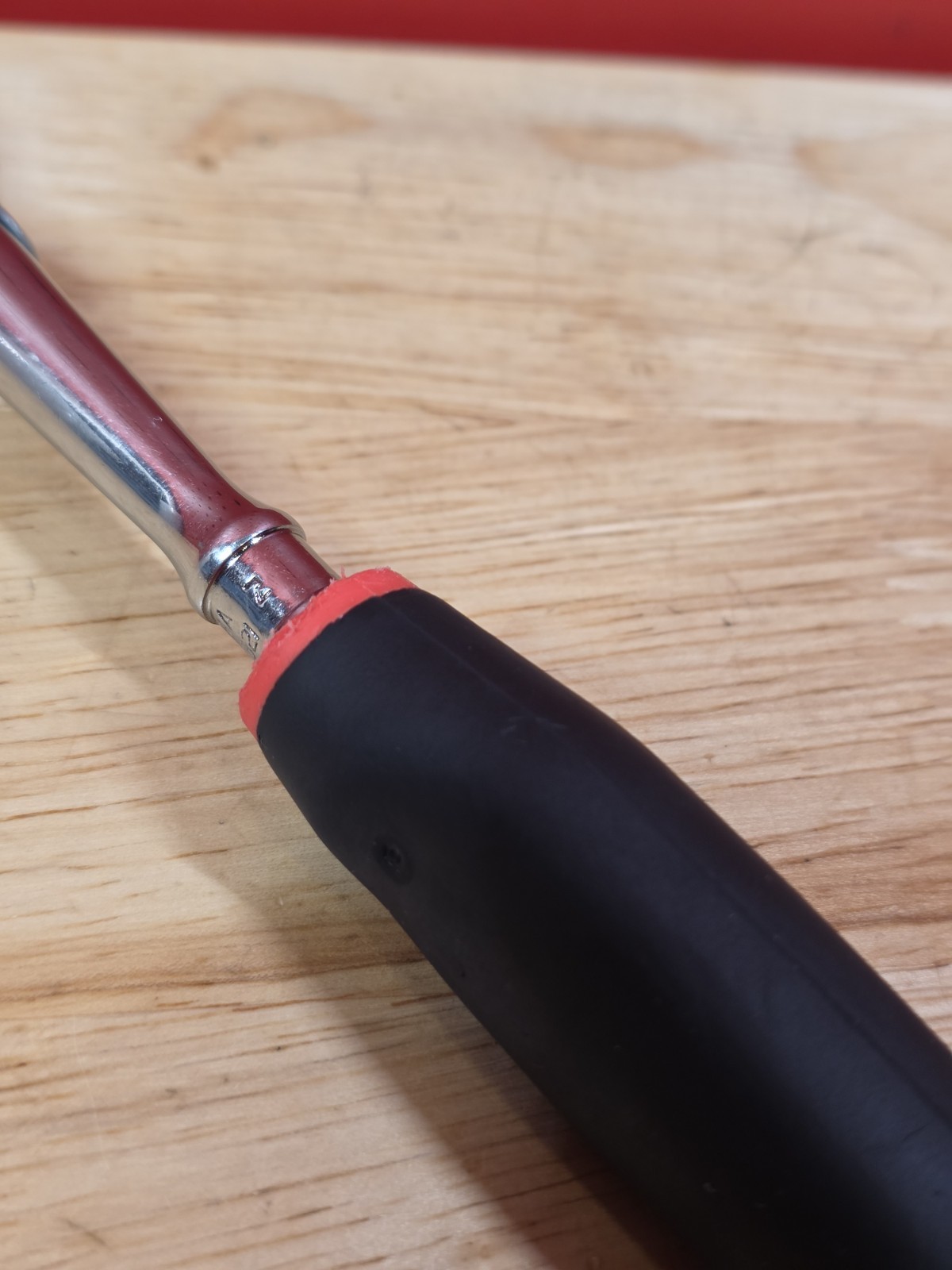Snap-on THLX72 1/4″ Locking Flex Head Soft Grip Ratchet RED & Blue-Point Spinner