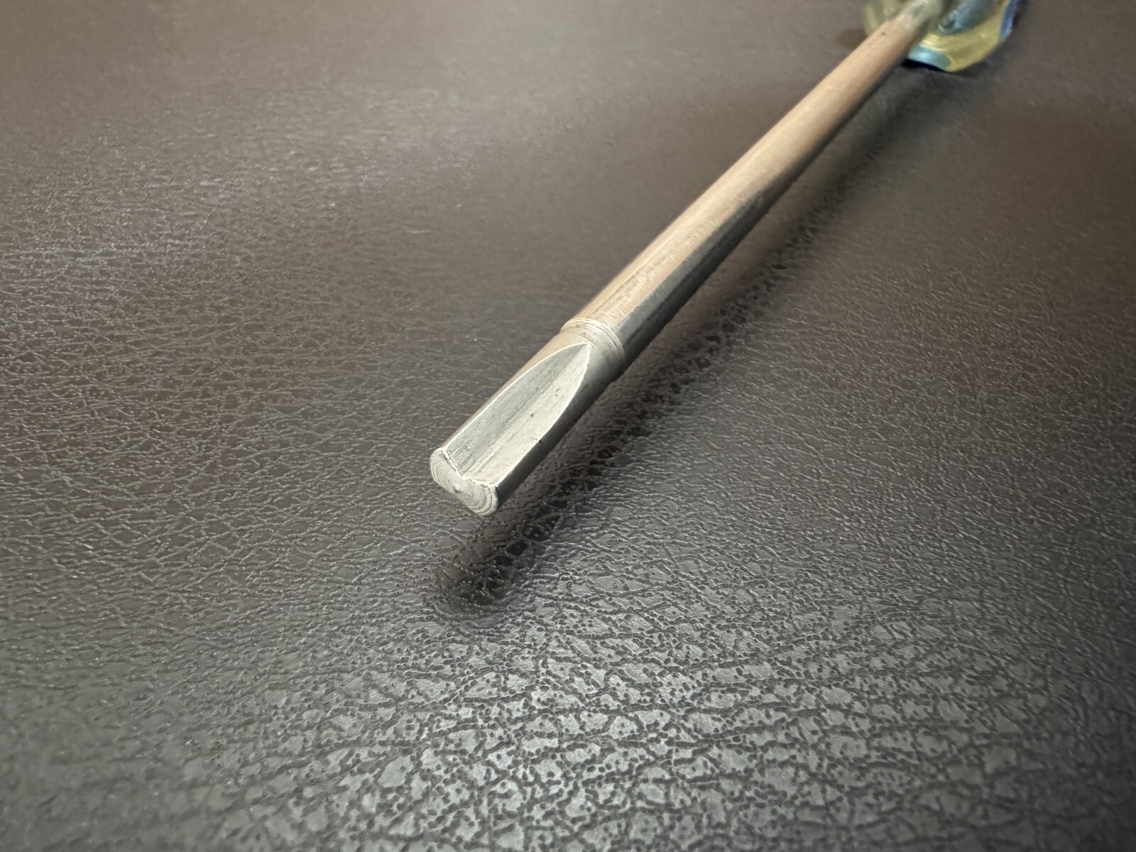 NAPA M137 USA Clutch Head (Bow Tie) 1/4″ Screwdriver 9-1/4″ OAL, 5-1/2″ Shank