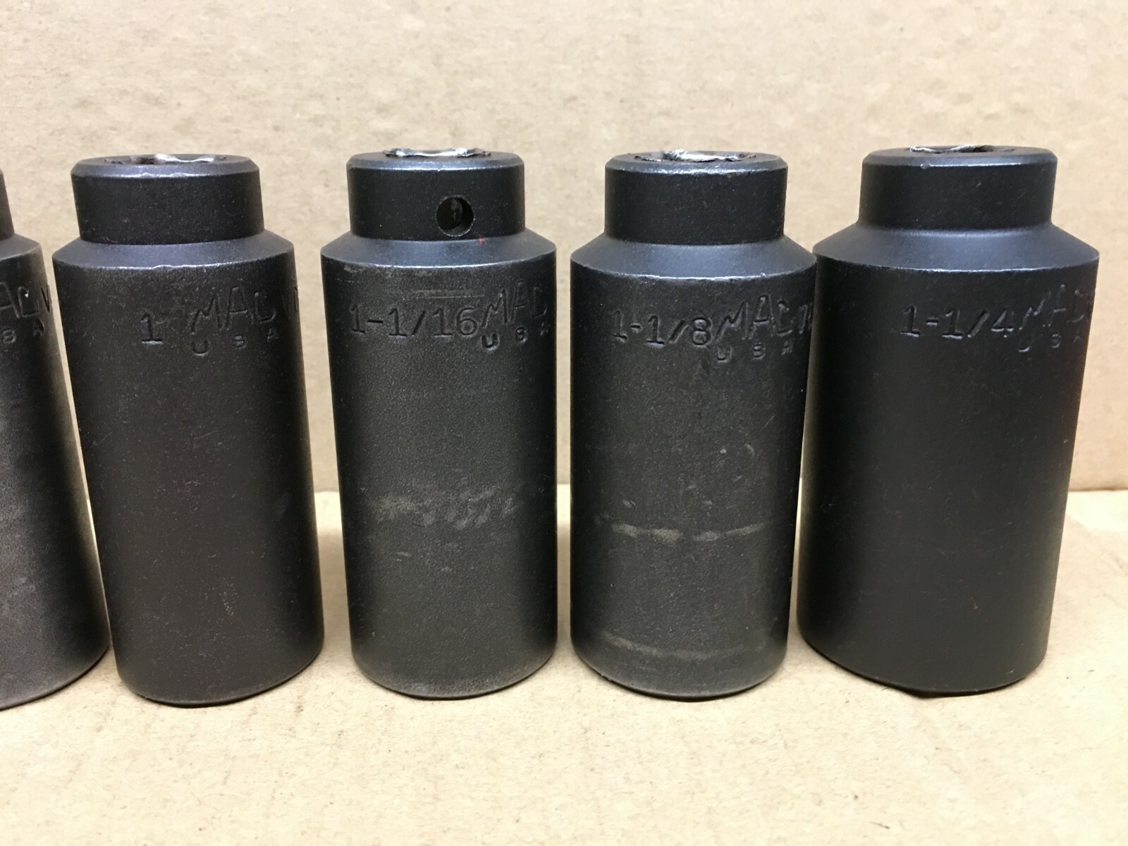 Mac Tools 13 pc SAE Deep Impact Socket Set -1/2″ Drive – 6 Point 7/16″ to 1-1/4″