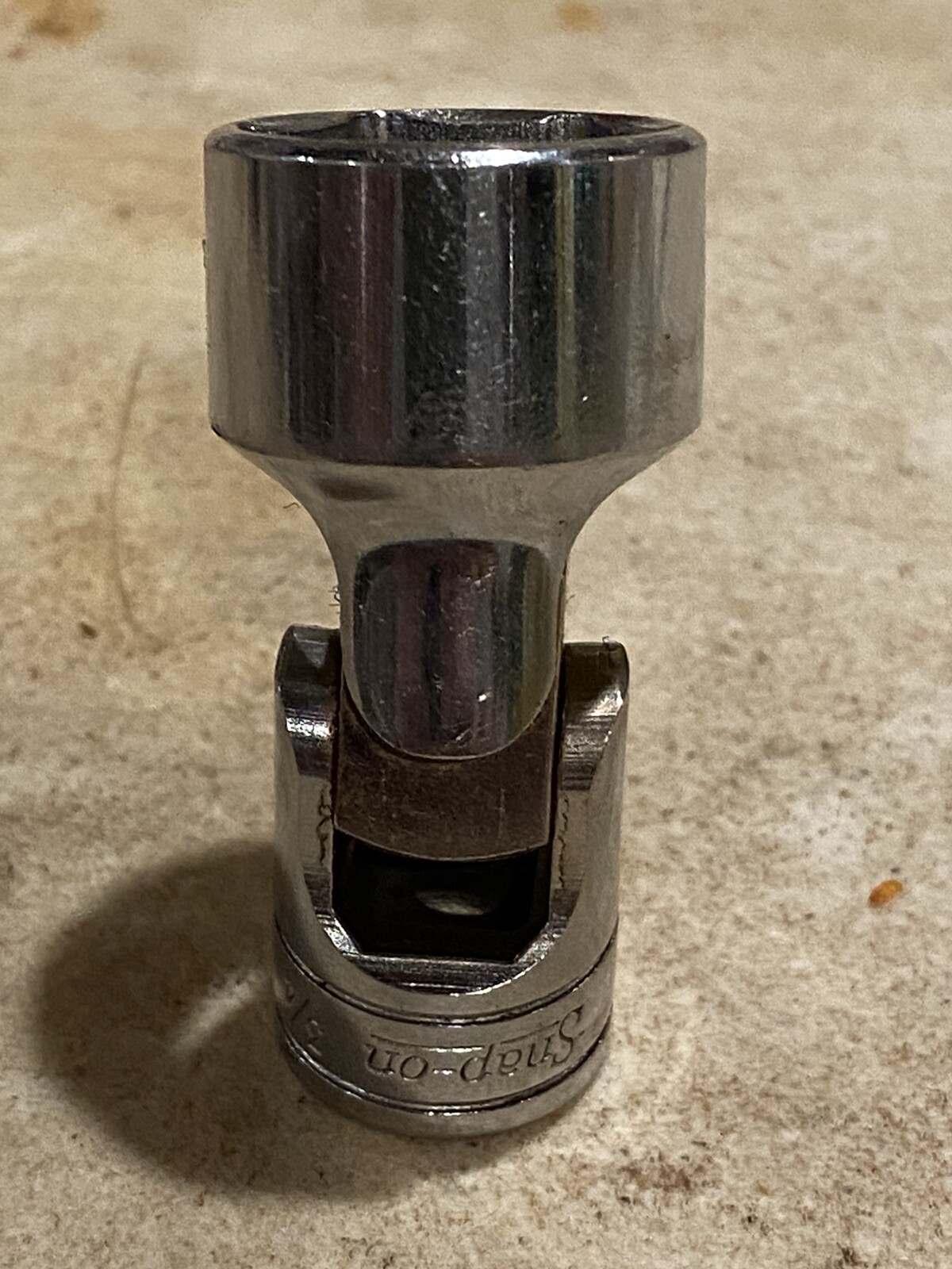 Snap On FS24 3/8″ Drive Universal Swivel 3/4″ Socket 6pt SAE