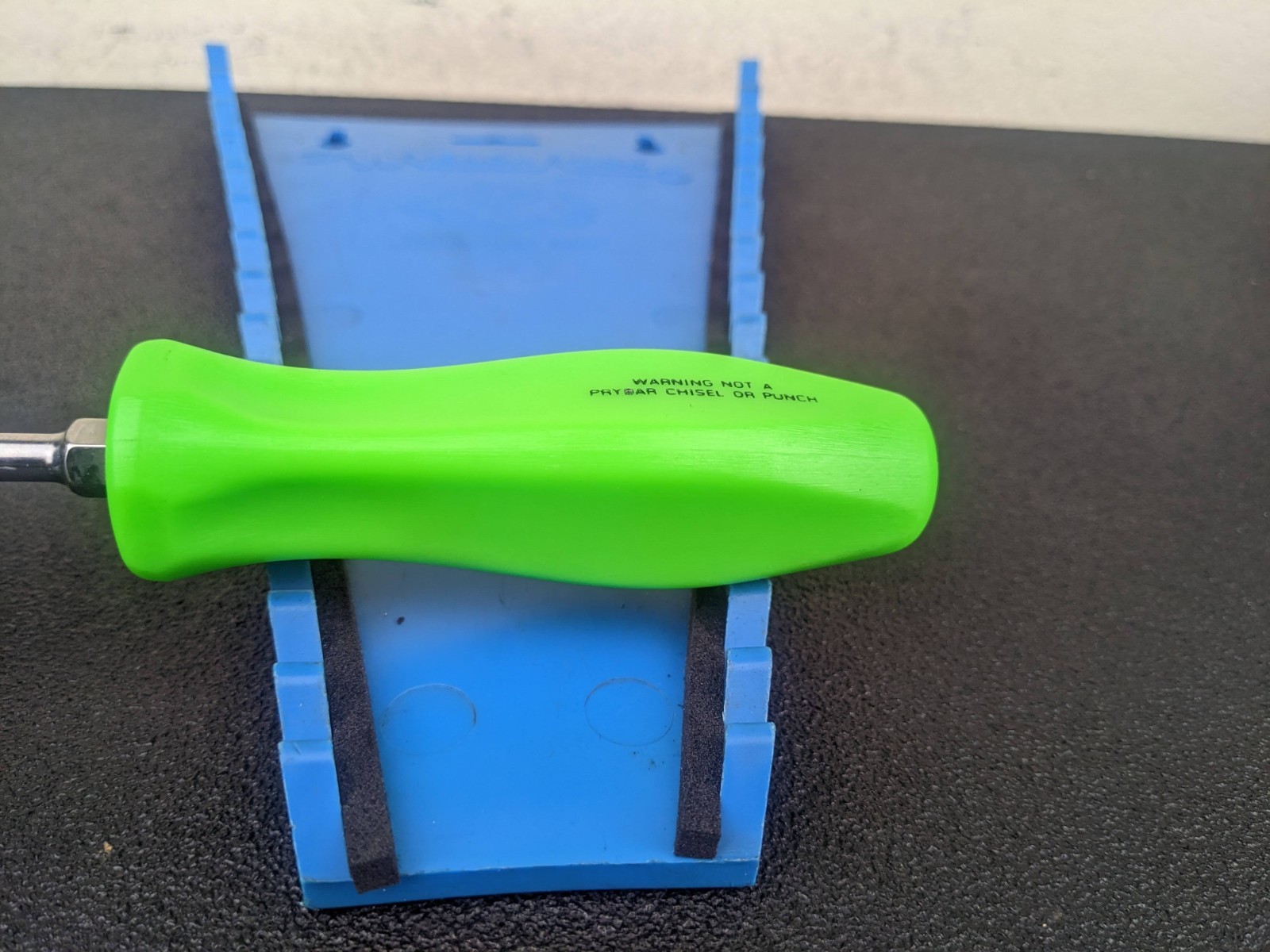 #bp004 Snap-on NEW GREEN CLASSIC Hard Handle 1/4 Flat Screwdriver SDD4A SDD4AG