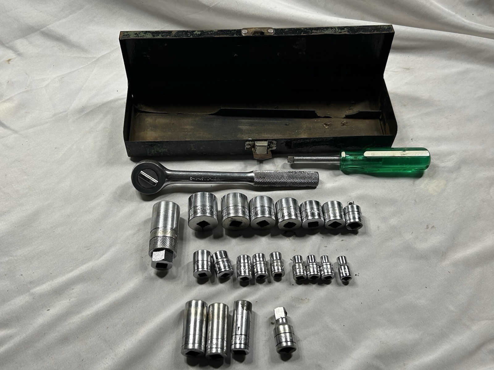 S-K Tools 3/8″ And 1/4” Drive 23 Piece Socket Set USA Made Please Read