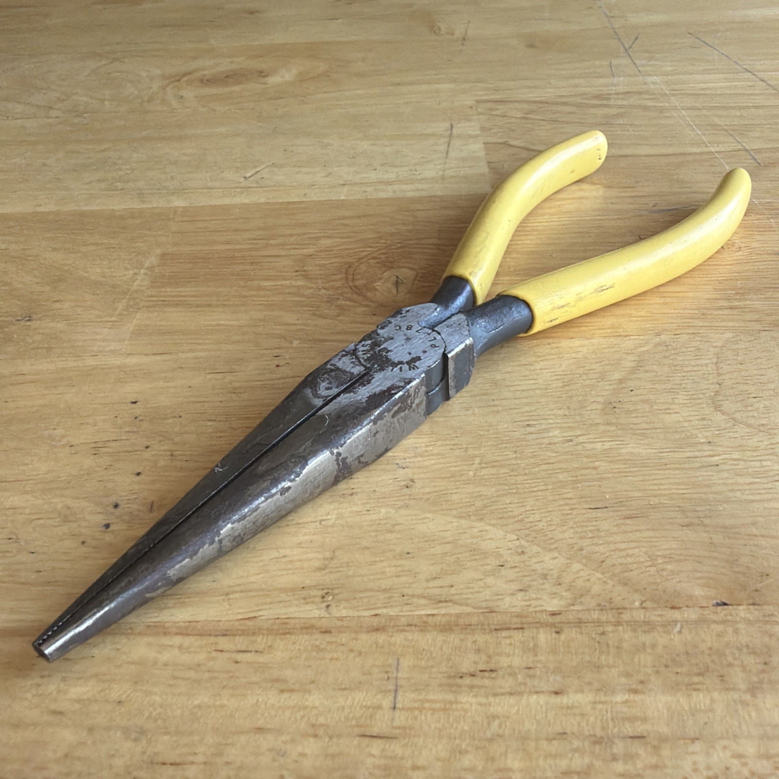 Williams Tools 7-1/4″ Long Needle Nose Pliers Yellow Handle PL-78-C Made in USA