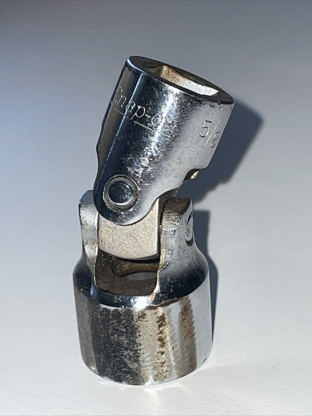 Snap On Tools 3/8” Drive 12-Point Universal Flex 5/8” Socket FVU20