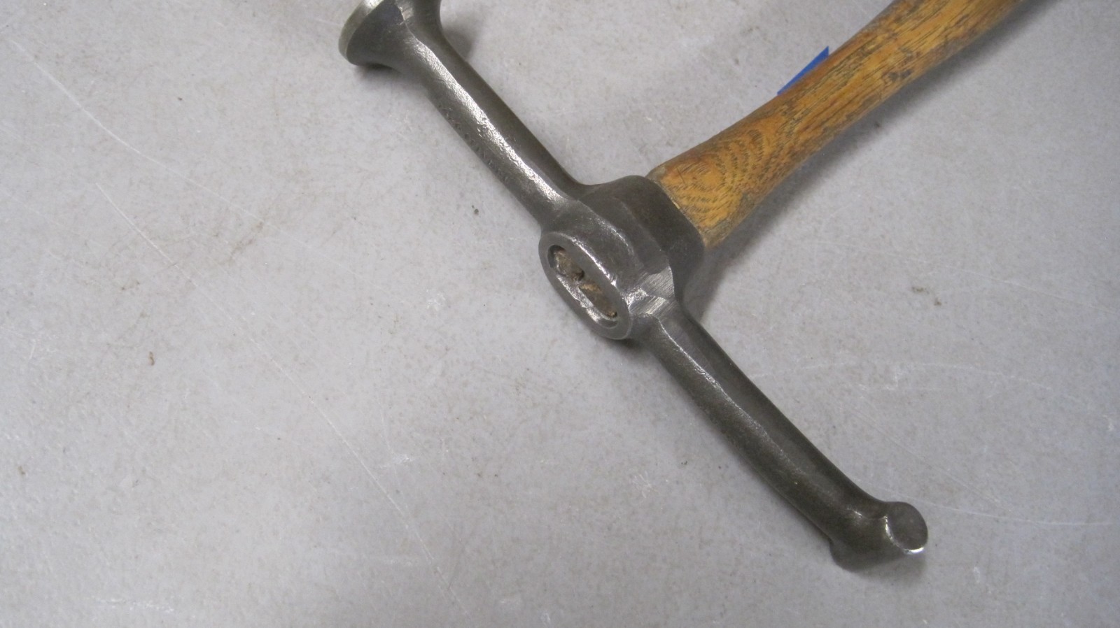 VINTAGE PLOMB AUTO BODY DOOR SKIN HAMMER # 1426