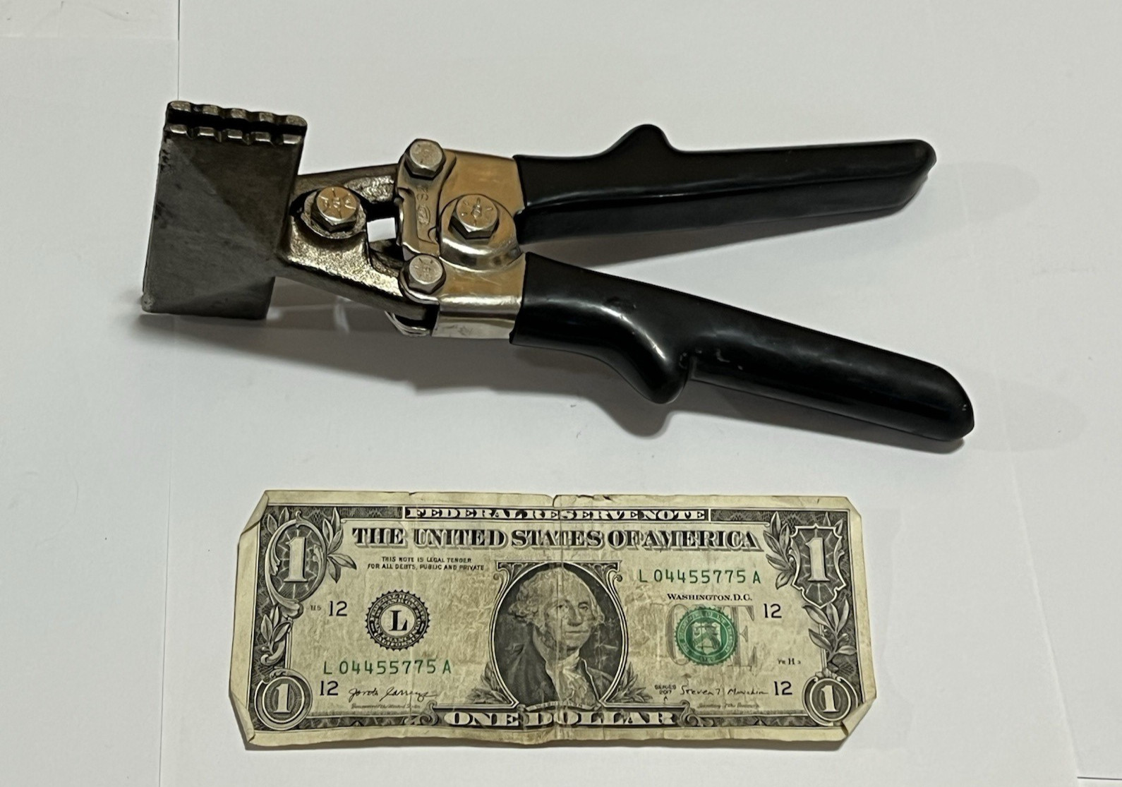 MALCO S-2 Hand Seamer Sheet Metal Bending Pliers Tool HVAC S2 USA NICE