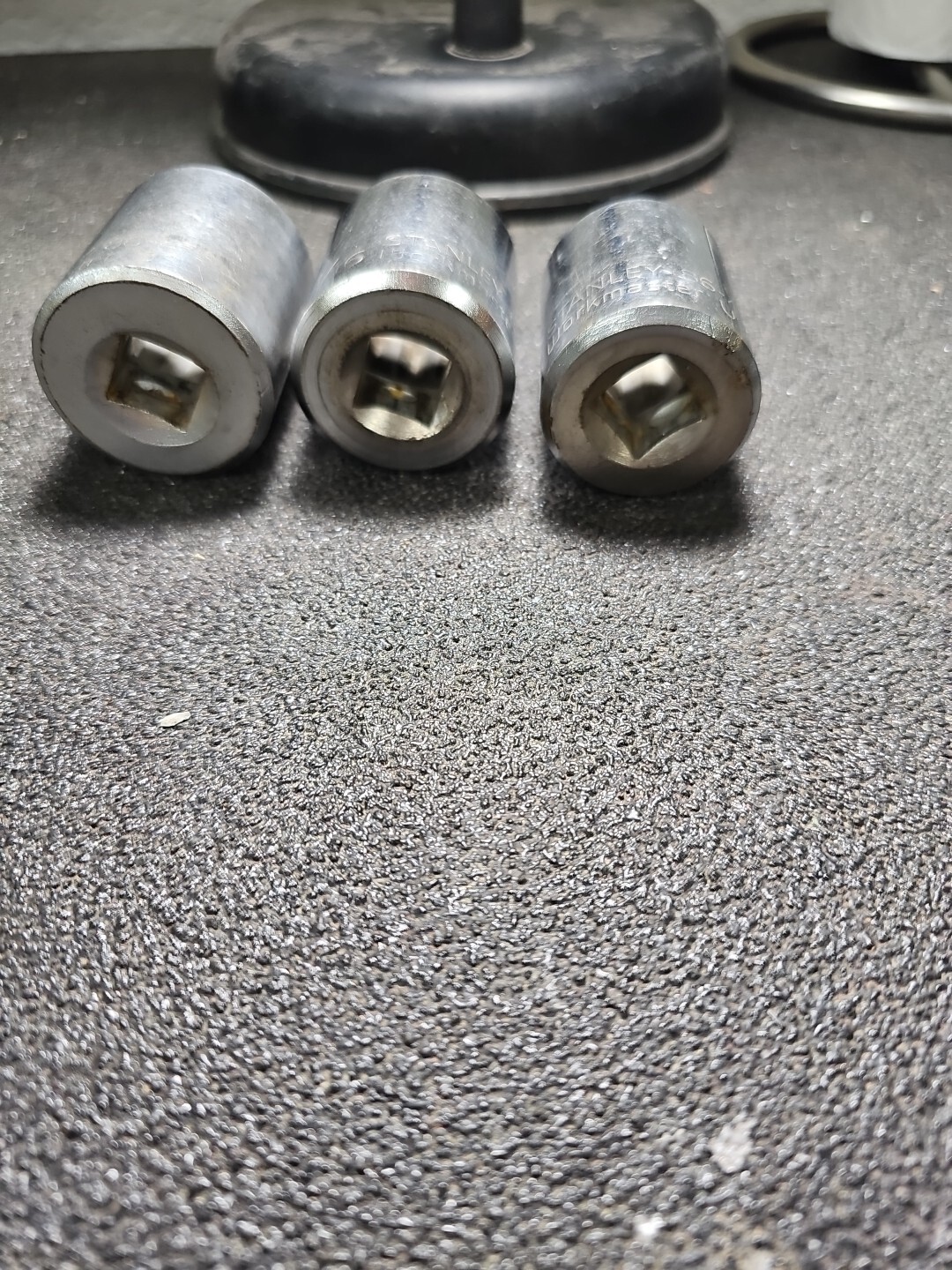 Set Of 3 STANLEY WorkMaster 1/2″drive Sockets 1-1/8″, 1-1/16″, 1″. 12 Pt.