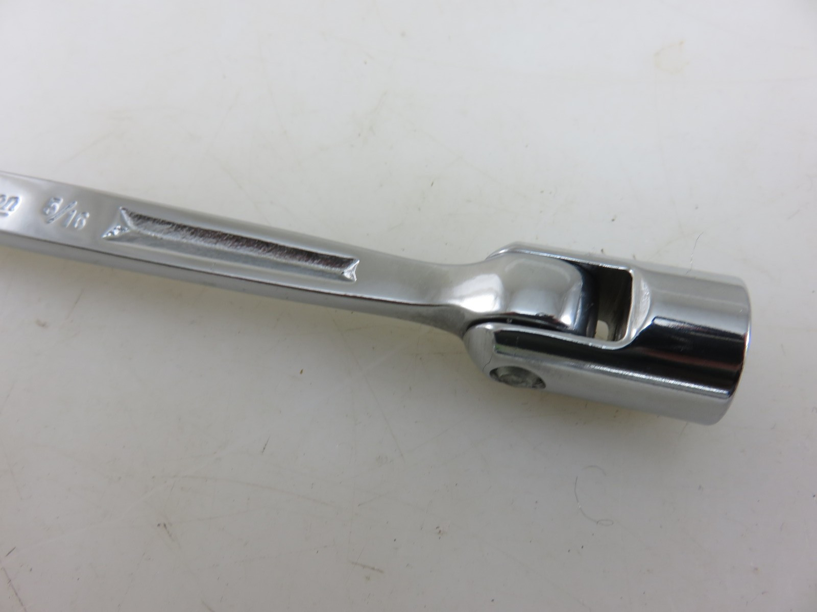 Snap-On B1360 Saltus Flex Head Socket Brake Wrench 1/4″ x 5/16″ SQUARE BOX END