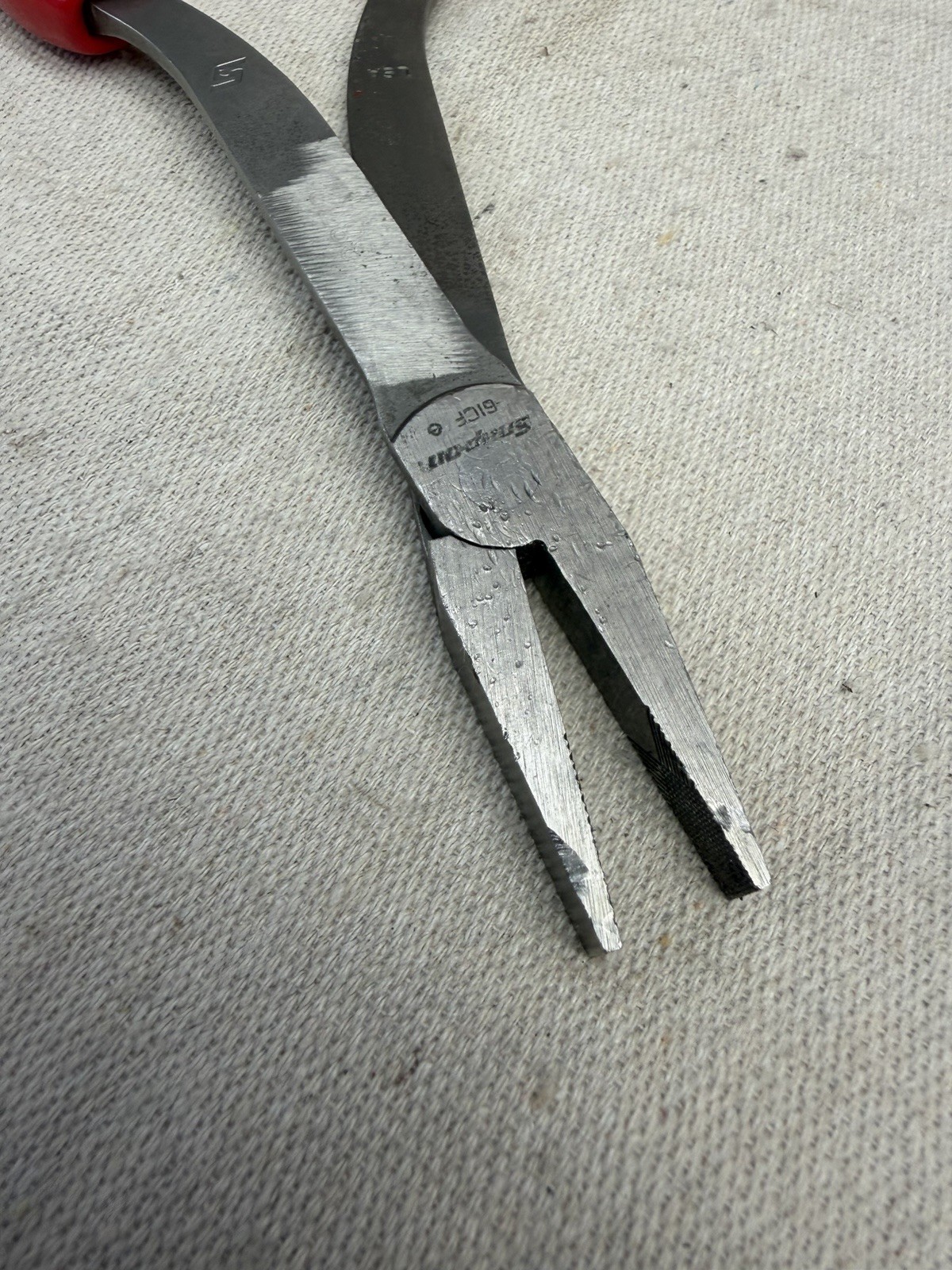 Snap On 61CF Duck Bill Pliers Red Soft Grip Handles
