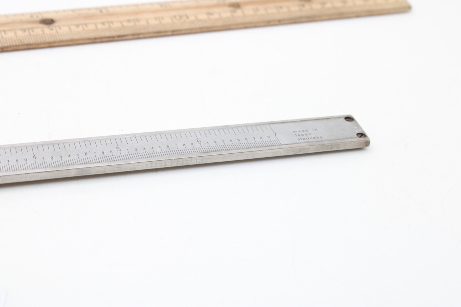 Mitutoyo Caliper 9″ Measures to 7″ Stainless Steel No Case