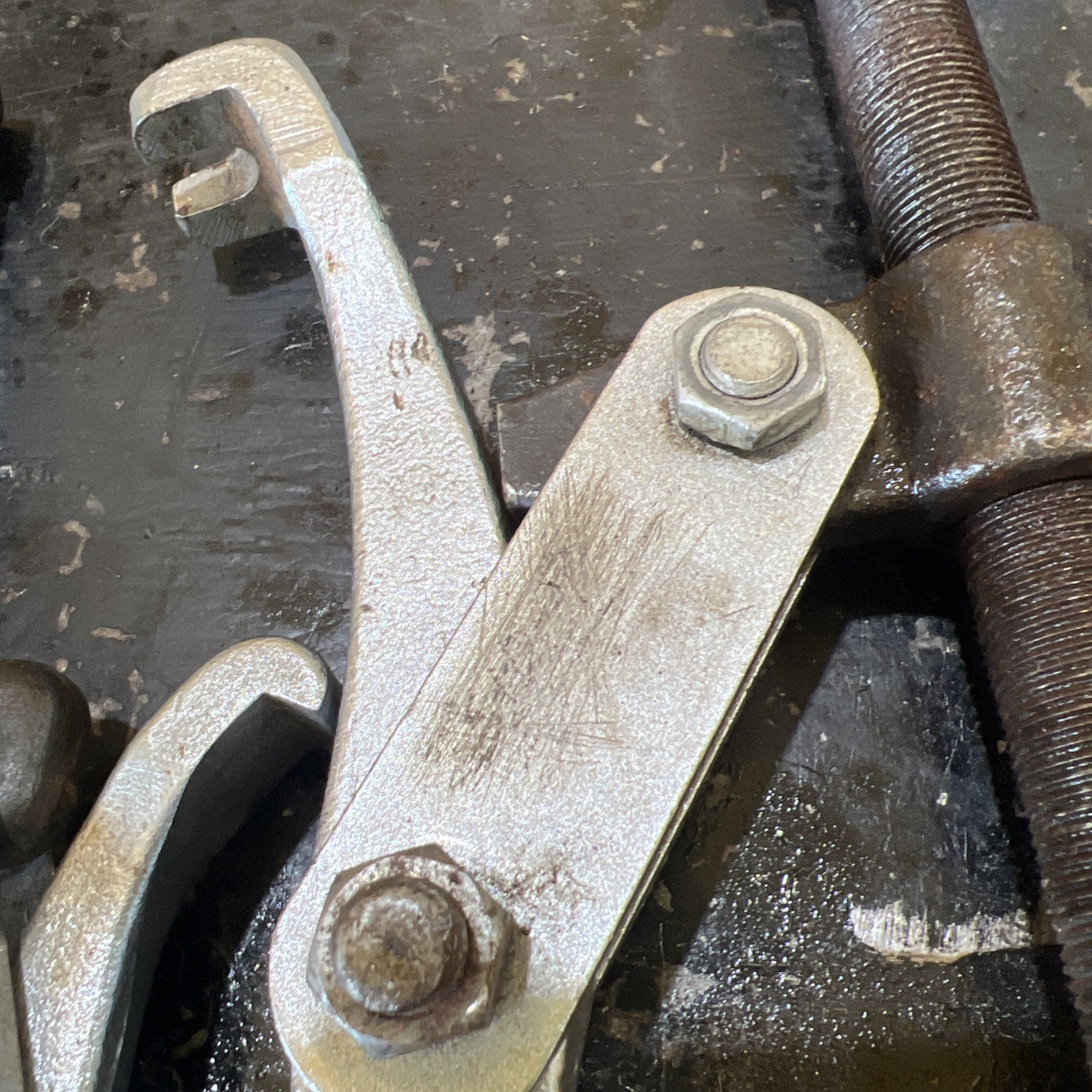 OTC USA Made Pair Of 2 Jaw Pullers 1002 1024