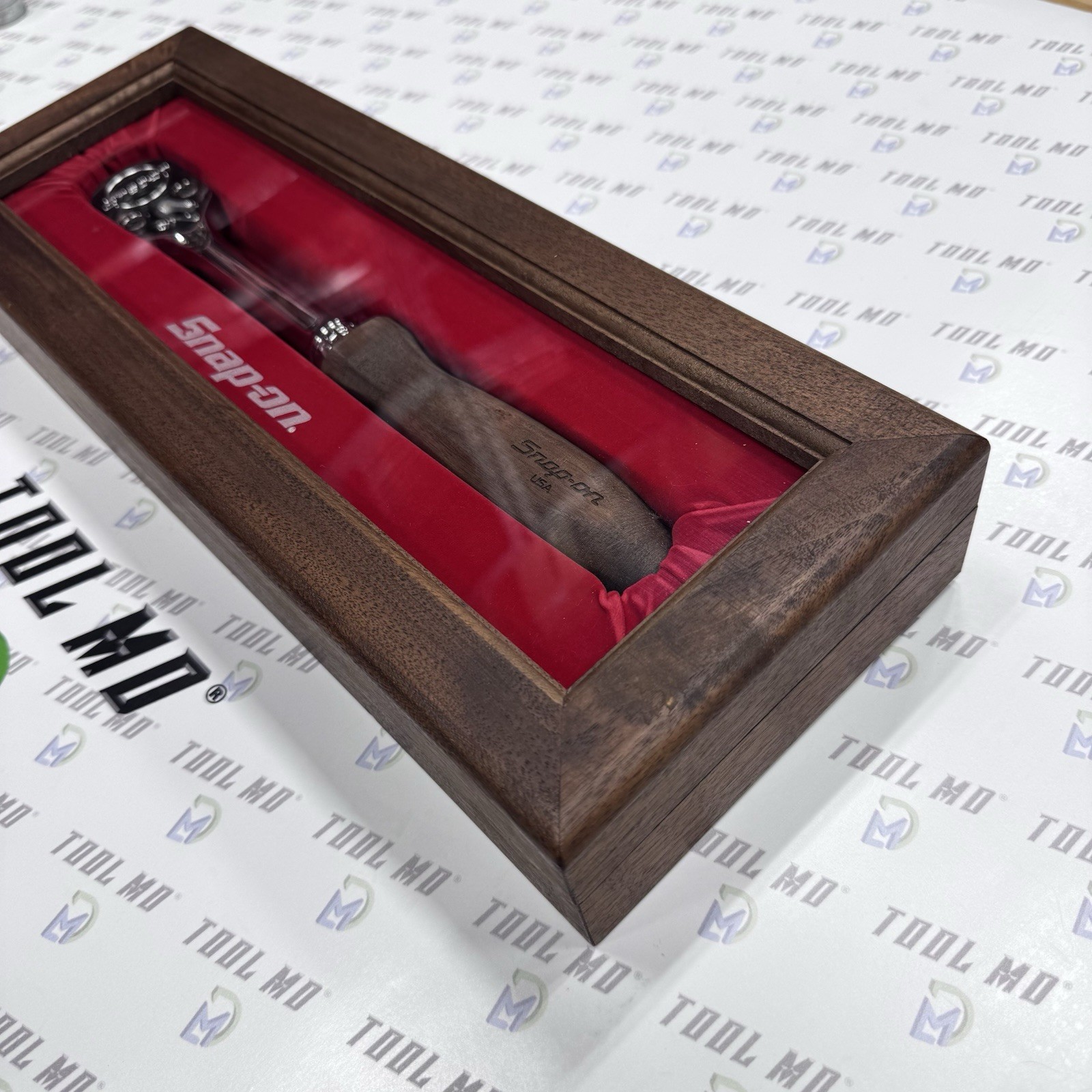 Snap-on Tools USA RARE 2014 Limited Wooden Grip Model Display Case Set SH80A