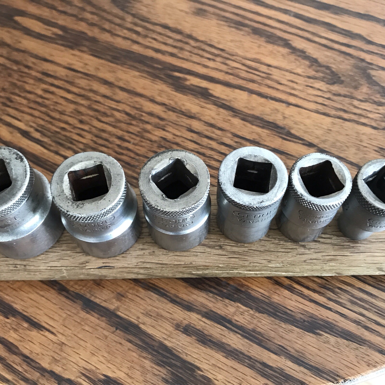 6 Gedore 9/16” To 3/16”Whitworth Sockets With 1/2″Drive.