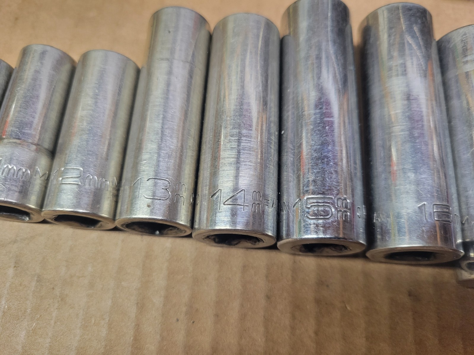 Matco Tools 3/8″ Drive 13-piece Deep Socket Set 7 – 19 MM