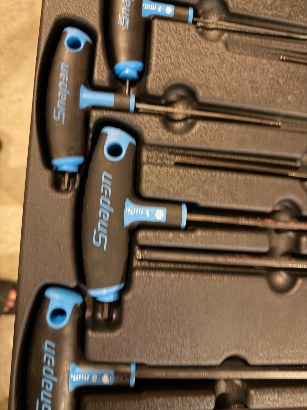 Snap On AWSGM800A Blue 8 piece Metric T / L Shaped Combination Hex Wrench Set