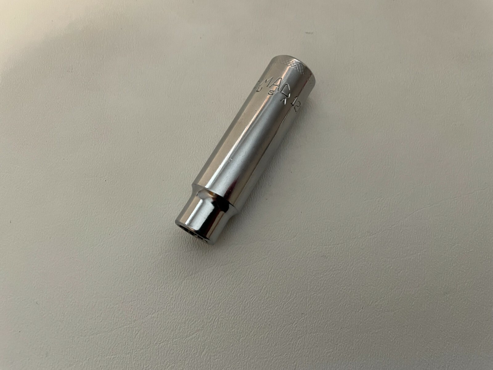 Mac Tools USA *NICE* 1/2″ Drive 12mm Metric Deep Chrome 12 Point Socket VD212MMR
