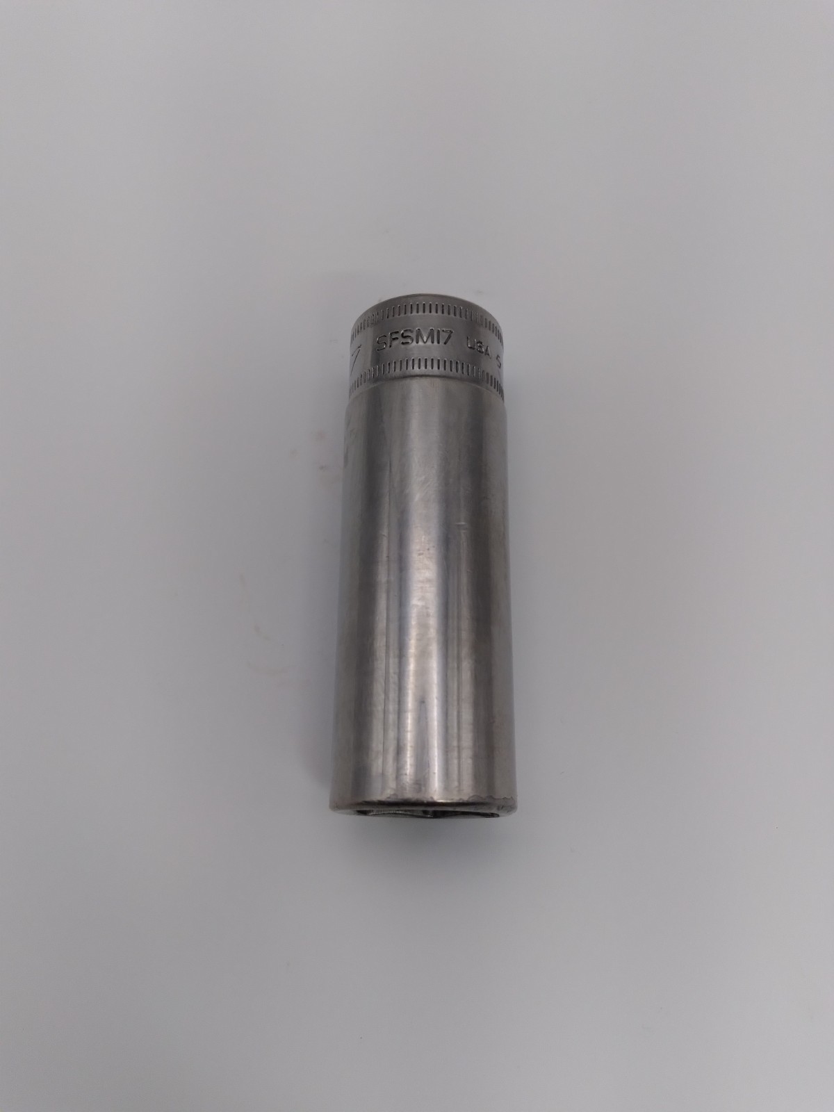 Snap On Tools 3/8″ Drive 6-Point Metric 17mm Deep Socket Chrome SFSM17 USA USED