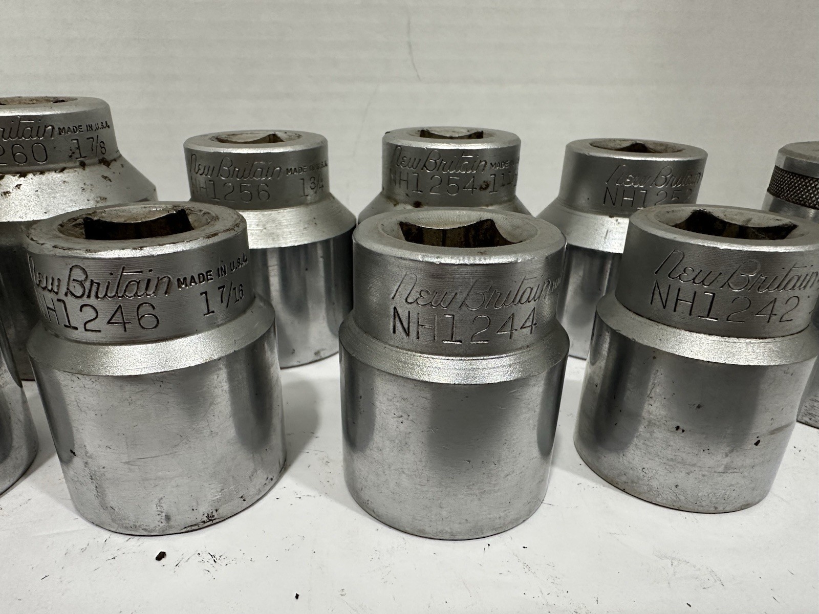Vintage New Britain 3/4” Socket Set 1”-2” Sockets Breaker Bar.