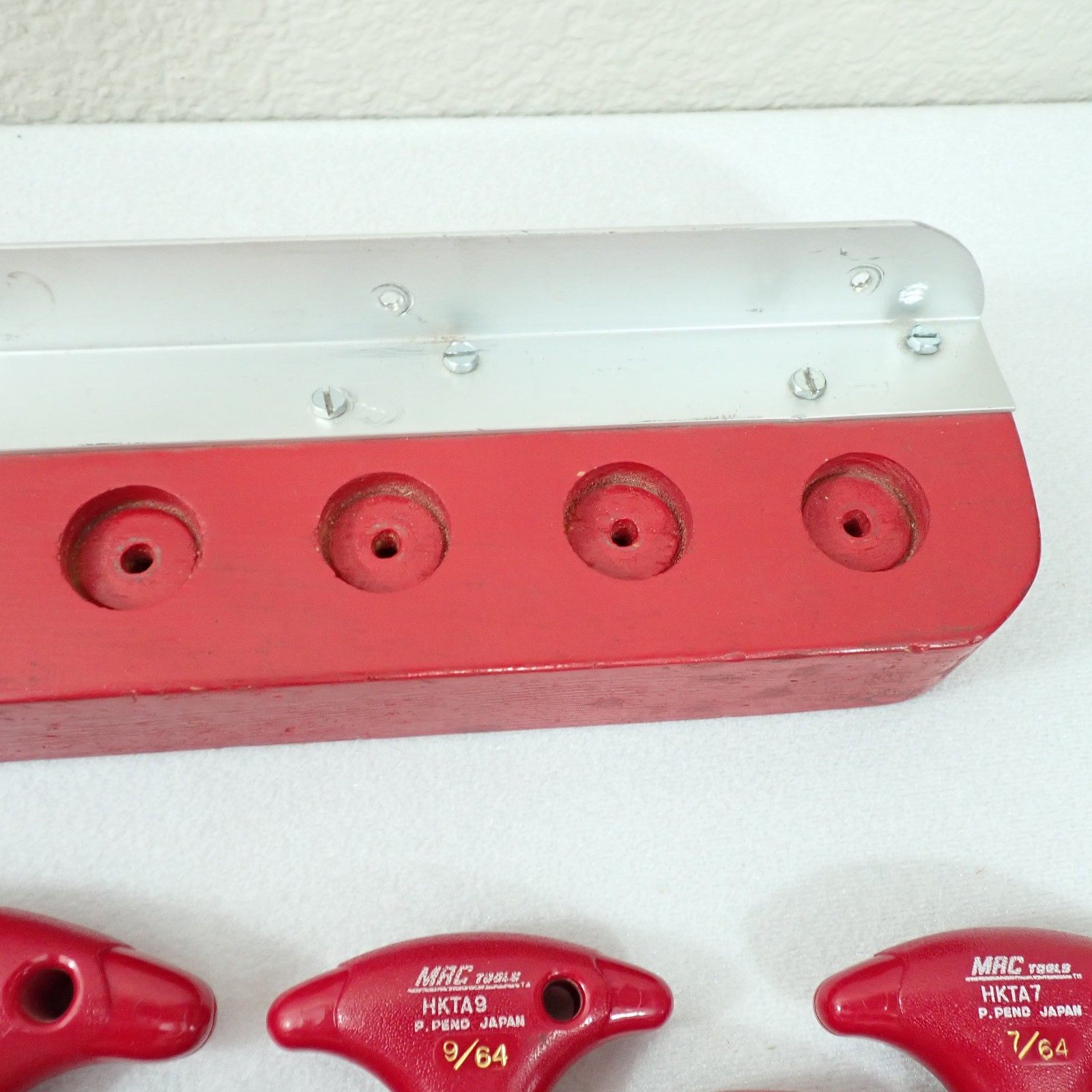 Mac Tools HKTA SAE T-Handle Hex Allen Wrench 10 pc Set 3/32″-3/8″ w/Red Rack