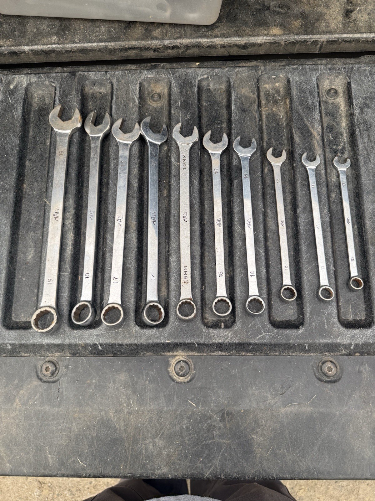 mac wrench set of 10 metric sizes 10mm to 19mm Missing 13mm