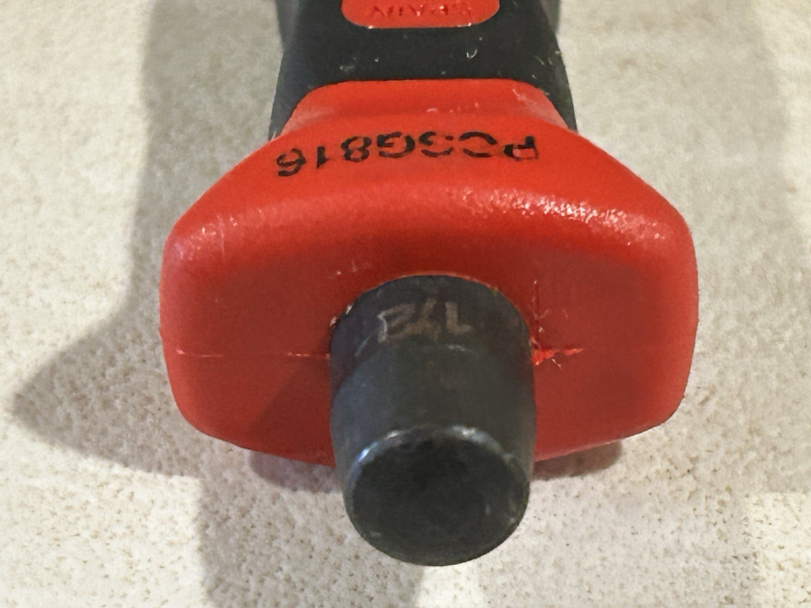 NOS. Snap-on Tools Soft Grip 1/2″ Flat Edge Chisel PCSG816R RED