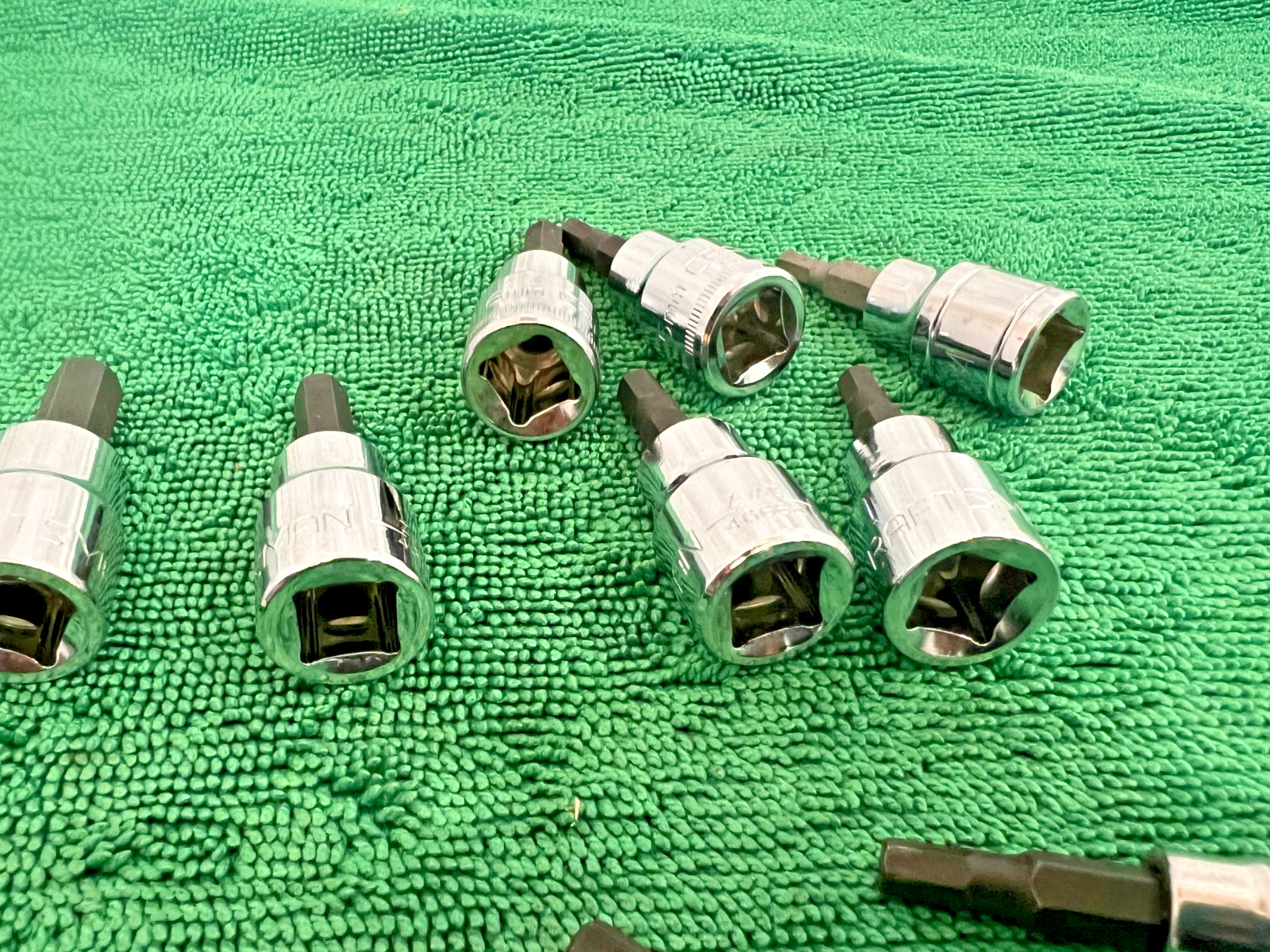 Lot of Craftsman Hex Drive Sockets, 42701, 3/16 to 4665, 3/8, 4mm-10mm Z-AG