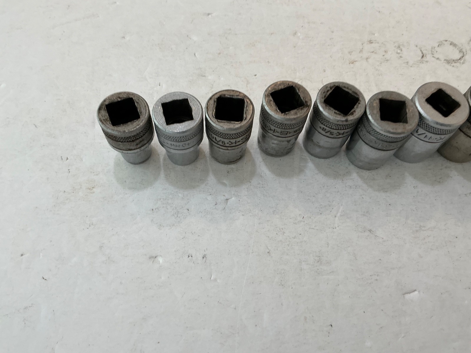 Vtg S-K 14 pc 1/2″ drive knurled/tapered socket set 12 pt SAE 7/16″-1 1/8” USA