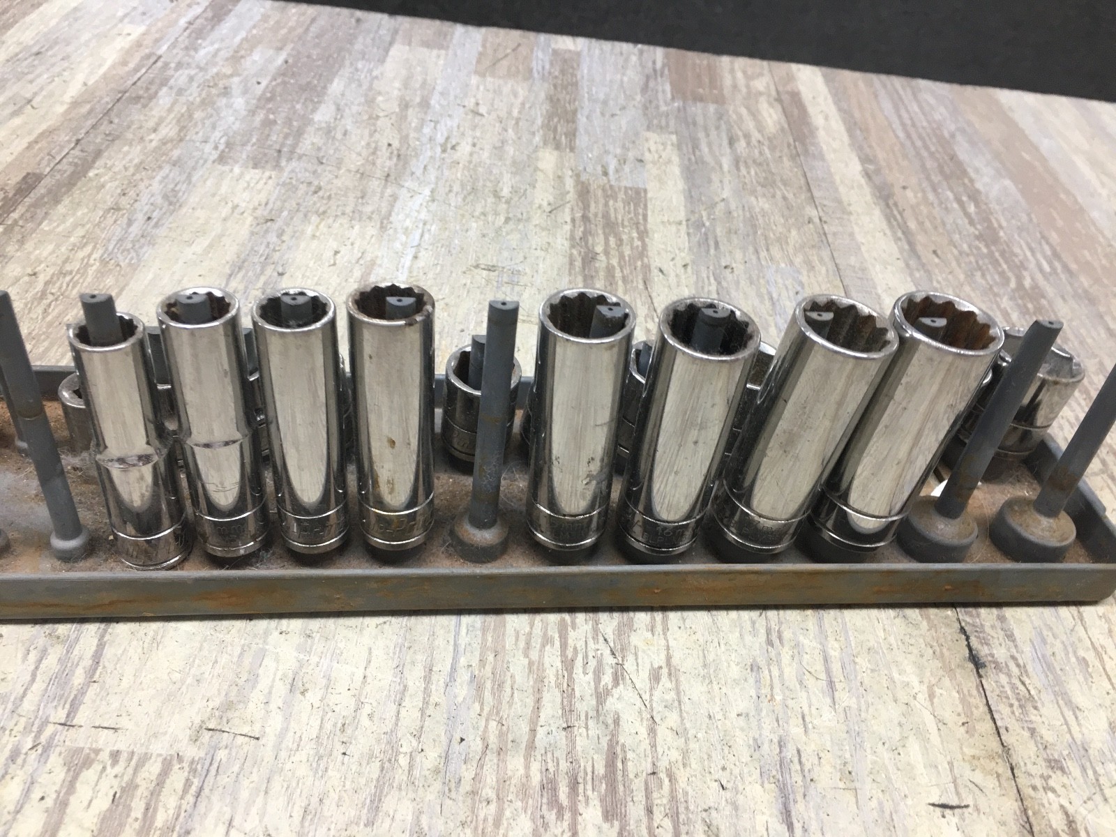 Blue Point Tools BLPLM 3/8″ Drive Metric 12 Point 8PCS BLPSM 14PCS 22pc Sockets