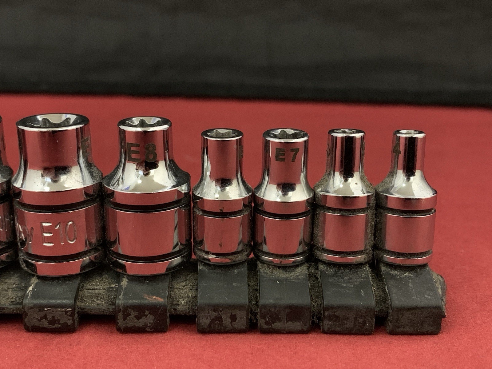 MATCO Tools ADV 11-PC Inverted Torx Sockets SABCX11V E4-E20; 1/4, 3/8, & 1/2″