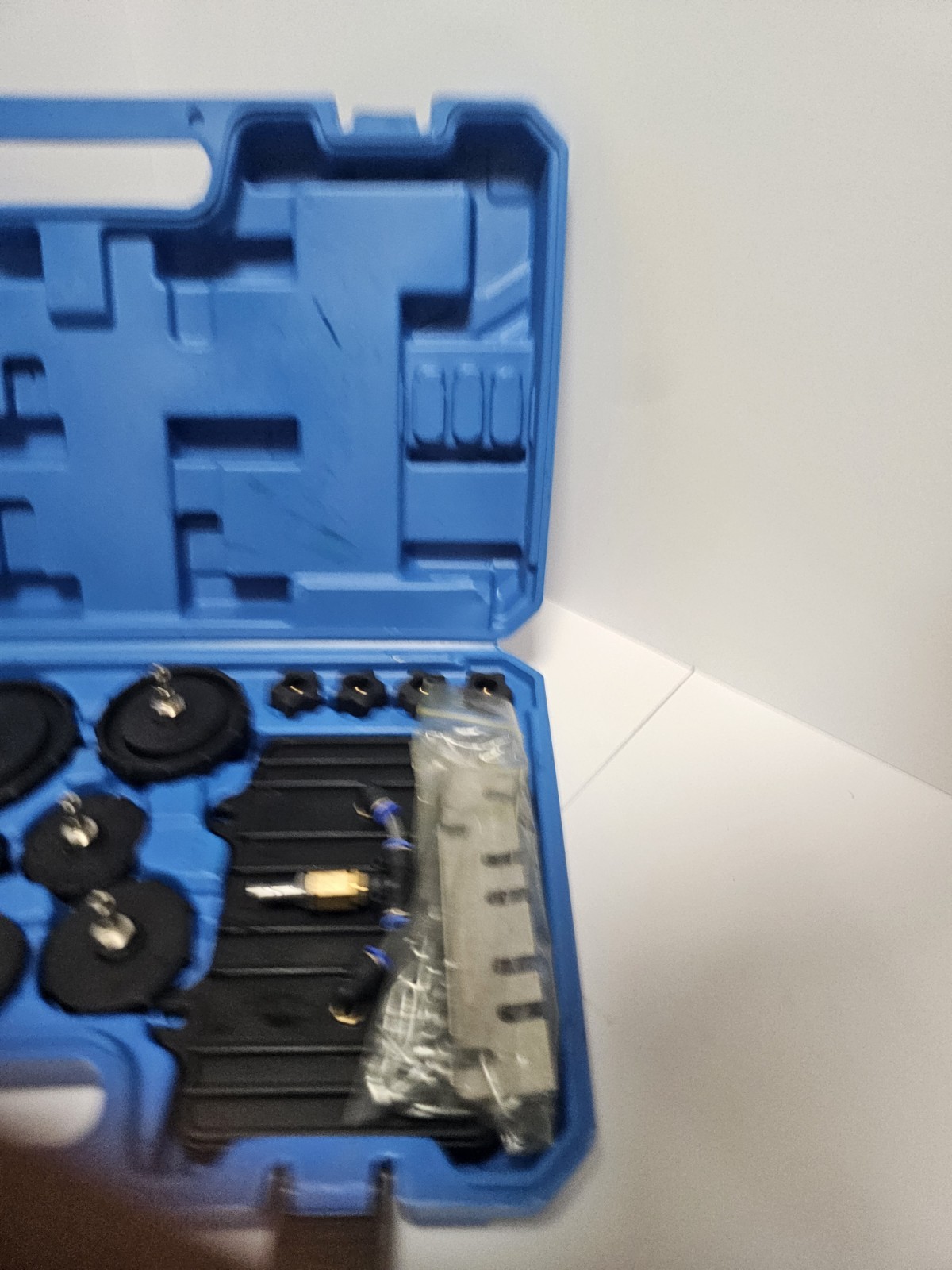 Universal Master Cylinder Brake Bleeder Adaptor Set Brake Fluid Bleeding Tools