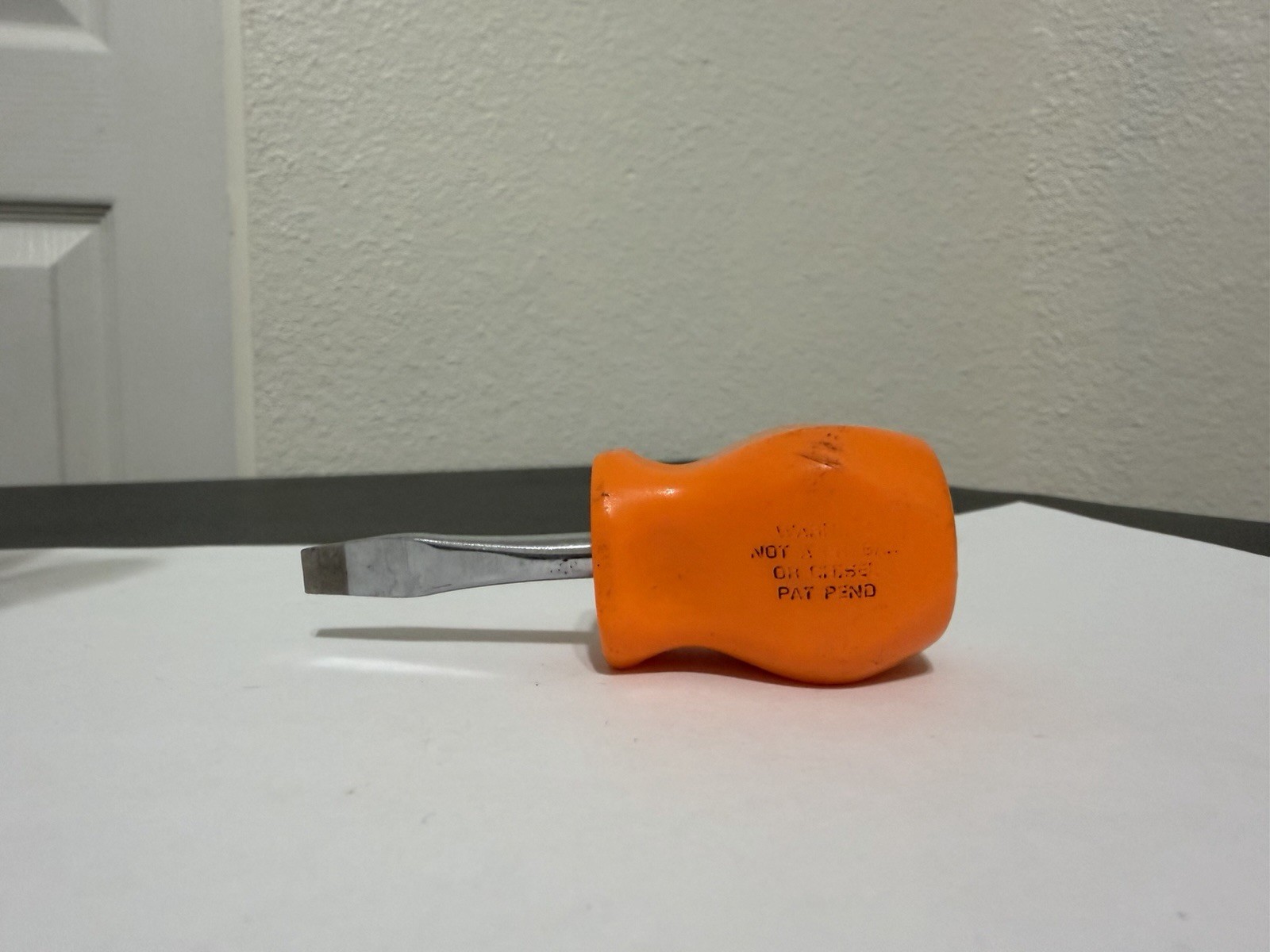 Snap On Flat Tip Stubby Screwdriver