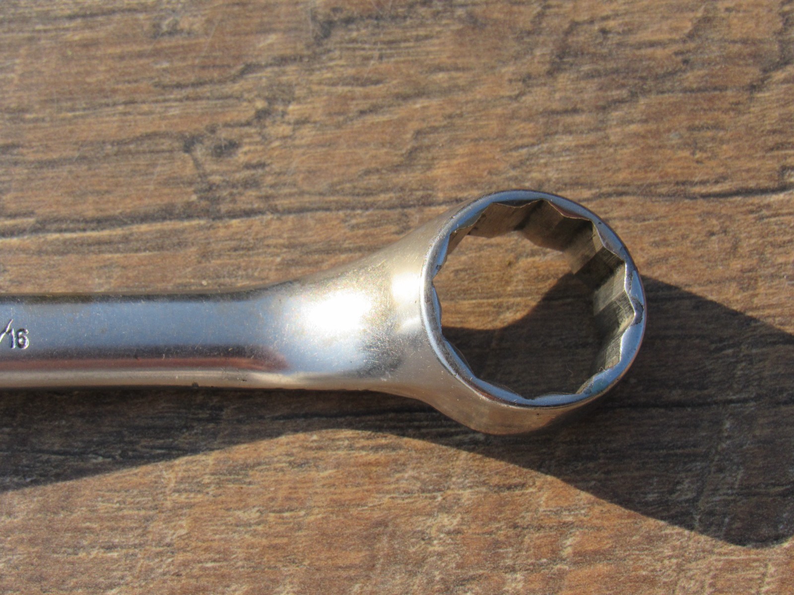 SNAP ON XS2226 11/16″ X 13/16″ 12 POINT BOX END WRENCH 10° OFFSET 2226 UNDERLINE