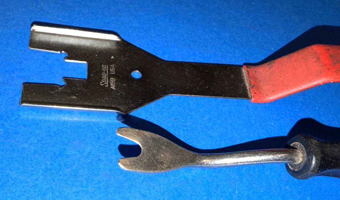 SNAP-ON TOOLS 2 PIECE DOOR HANDLE TOOL & TRIM PAD REMOVER