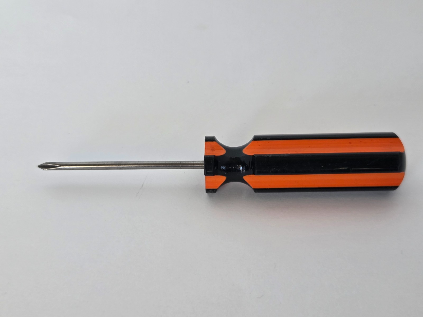 ROSCO USA Screwdrivers Stubby Short Flat head and Phillips Lot of 2 TOOLS
